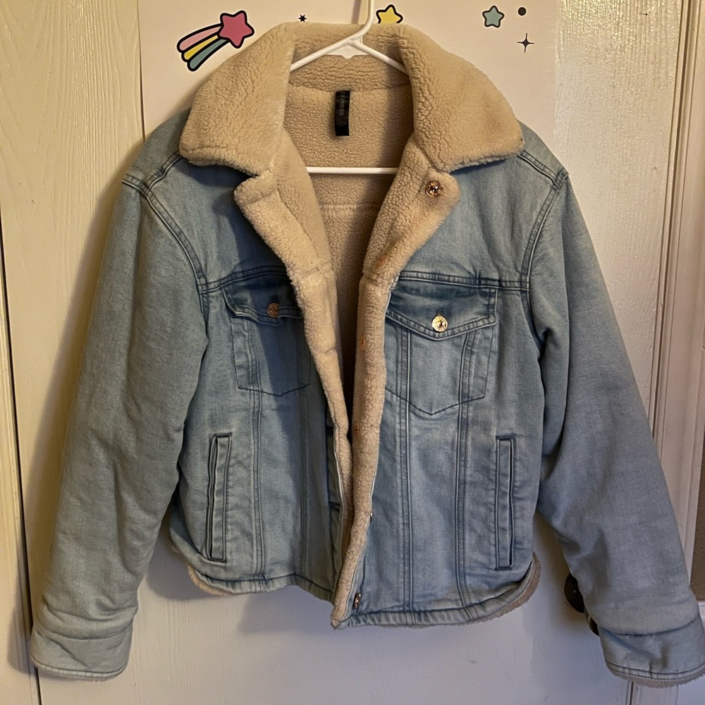 Women’s Express denim reversible Sherpa trucker jean jacket